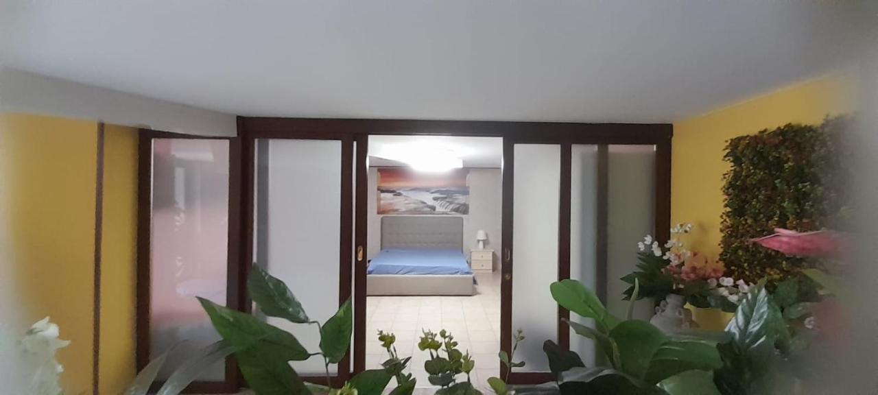 B&B Caravaggio San Donaci Bagian luar foto