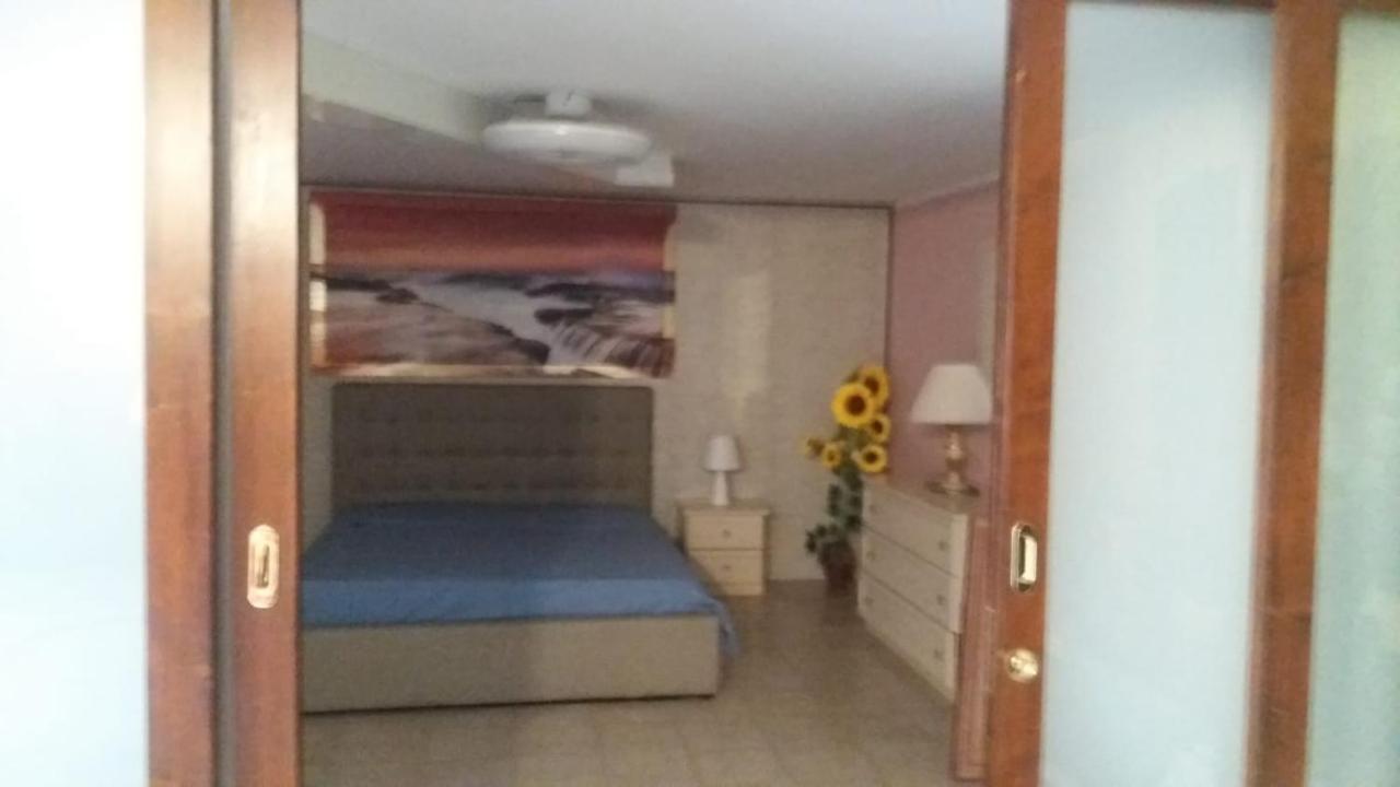 B&B Caravaggio San Donaci Bagian luar foto