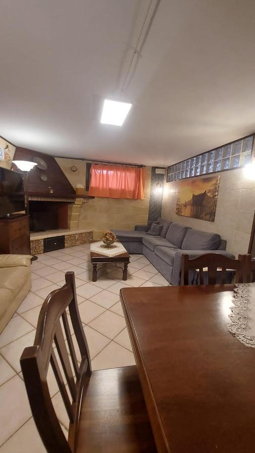 B&B Caravaggio San Donaci Bagian luar foto