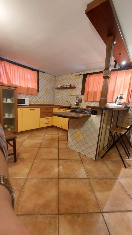 B&B Caravaggio San Donaci Bagian luar foto